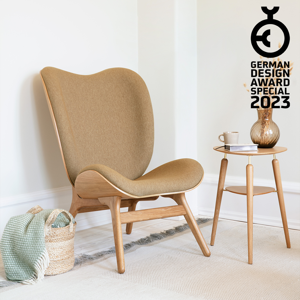 A Conversation Piece | Chaise longuer, Haute, Horizons